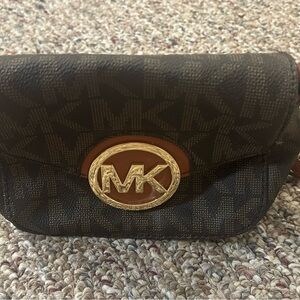 Michael Kors Brown and Gold Logo Bag.